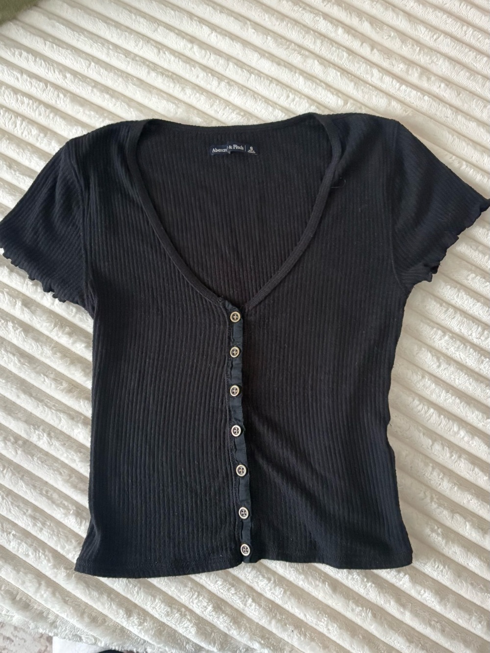 Abercrombie & Fitch Black Ribbed Short-Sleeve Button Front Top